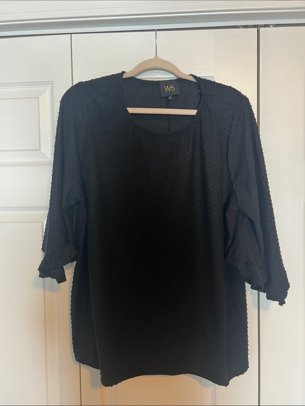 W5 Black Textured Dot Ruffle Sleeve Tunic